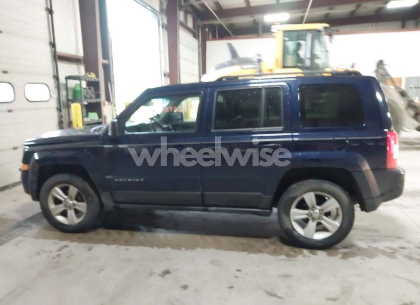 Photo 14 of 2014 Jeep Patriot LATITUDE (VIN 1C4NJRFB0ED730765)