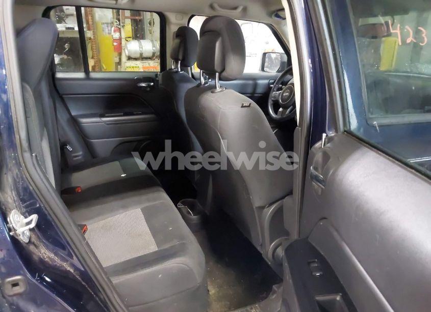Photo 8 of 2014 Jeep Patriot LATITUDE (VIN 1C4NJRFB0ED730765)