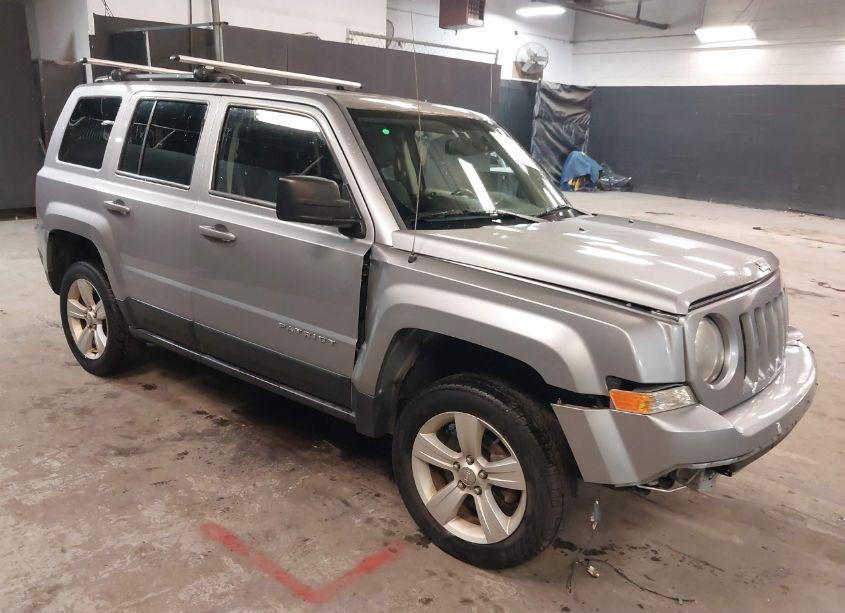 2014 Jeep Patriot LATITUDE (VIN 1C4NJRFB0ED809823) main photo