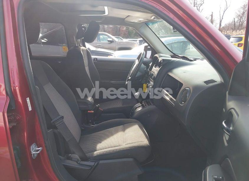 Photo 5 of 2014 Jeep Patriot LATITUDE (VIN 1C4NJRFB0ED885817)