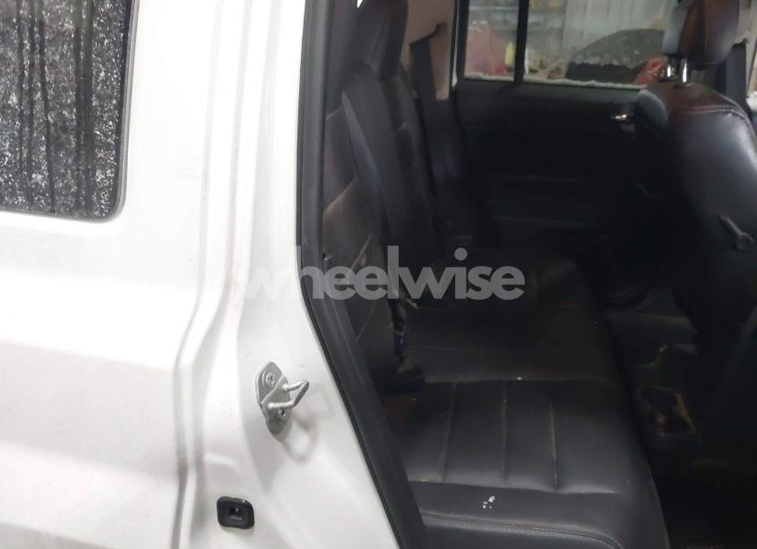 Photo 8 of 2015 Jeep Patriot HIGH ALTITUDE EDITION (VIN 1C4NJRFB0FD119958)