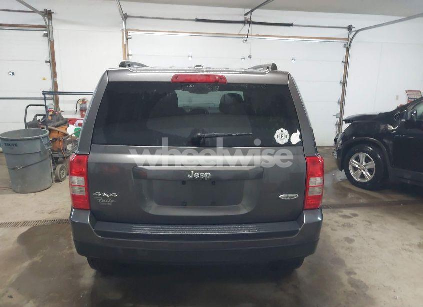 Photo 17 of 2015 Jeep Patriot HIGH ALTITUDE EDITION (VIN 1C4NJRFB0FD317732)