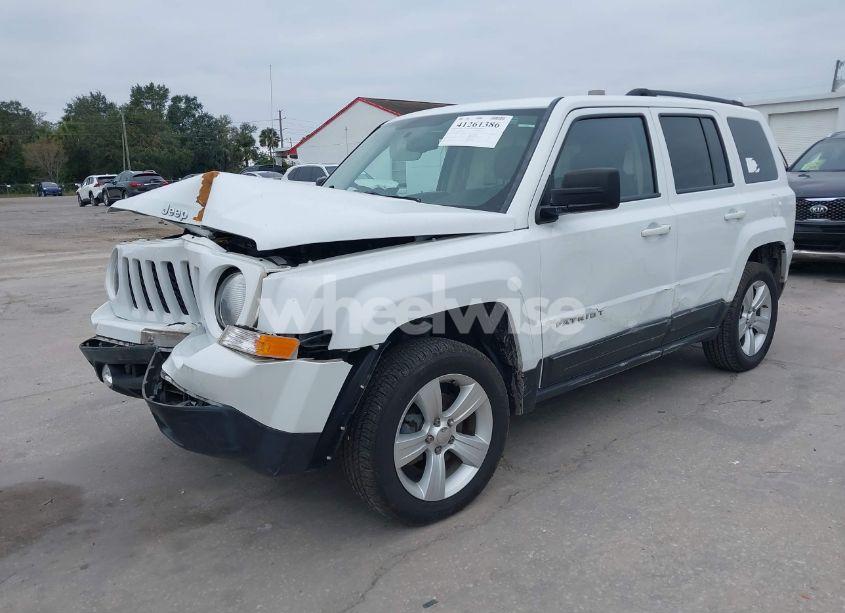 Photo 2 of 2016 Jeep Patriot LATITUDE (VIN 1C4NJRFB0GD523196)