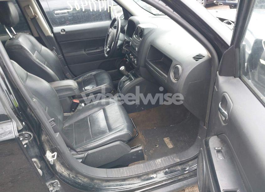 Photo 5 of 2016 Jeep Patriot HIGH ALTITUDE EDITION (VIN 1C4NJRFB0GD610872)