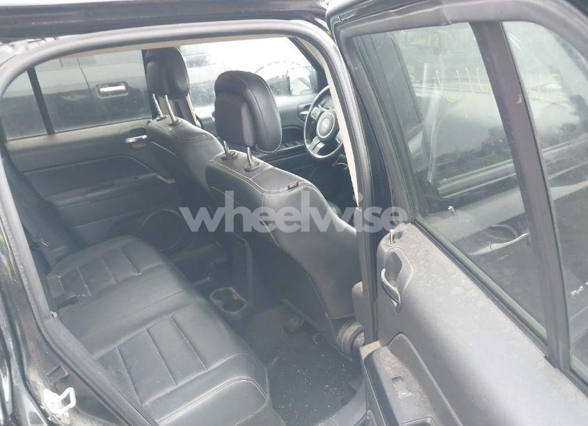 Photo 8 of 2016 Jeep Patriot HIGH ALTITUDE EDITION (VIN 1C4NJRFB0GD610872)