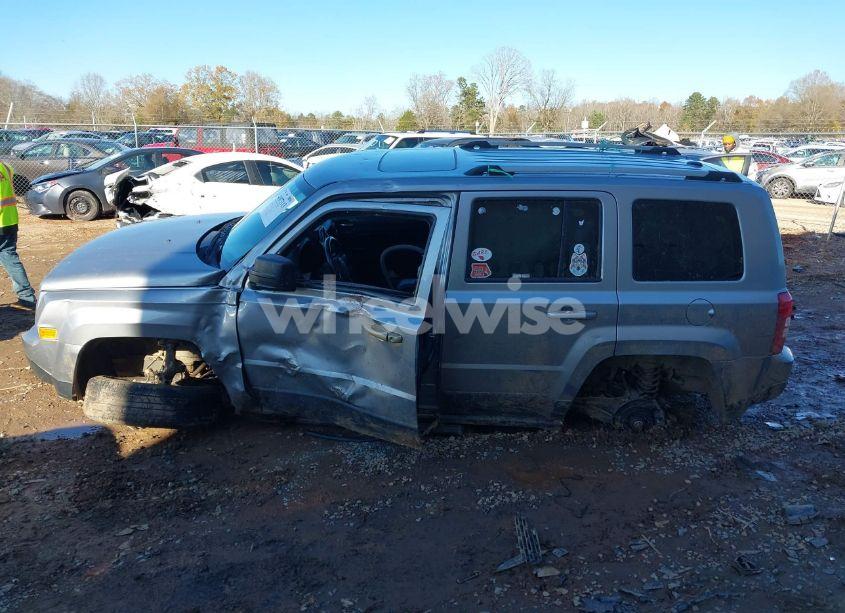 Photo 14 of 2017 Jeep Patriot HIGH ALTITUDE 4X4 (VIN 1C4NJRFB0HD176230)