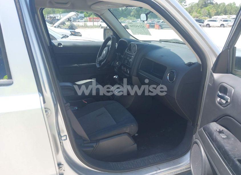 Photo 5 of 2012 Jeep Patriot LATITUDE (VIN 1C4NJRFB1CD578069)