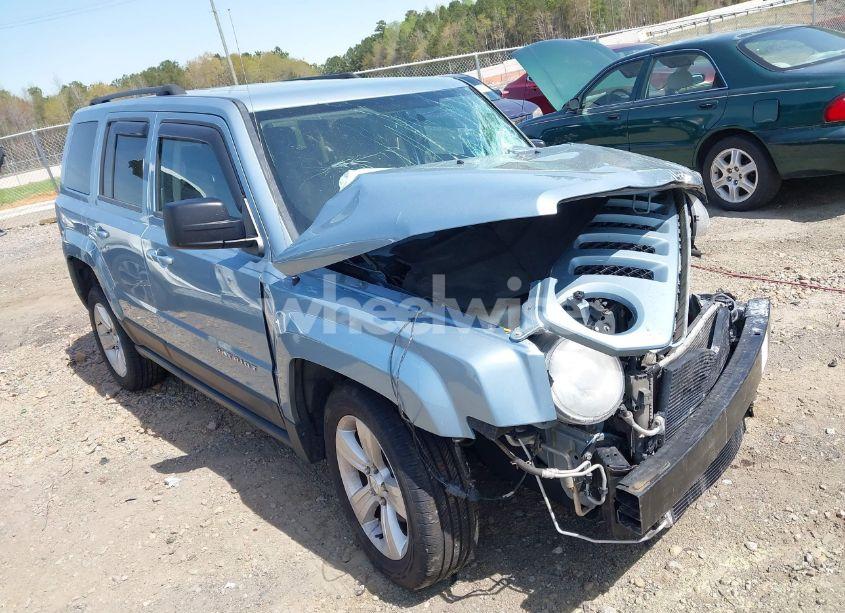2013 Jeep Patriot LATITUDE (VIN 1C4NJRFB1DD174545) main photo