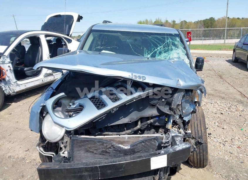 Photo 12 of 2013 Jeep Patriot LATITUDE (VIN 1C4NJRFB1DD174545)