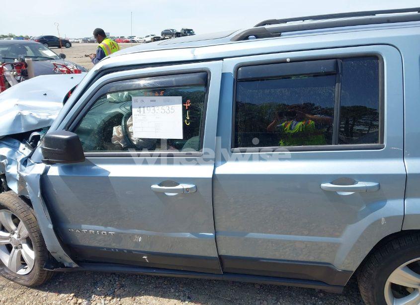 Photo 14 of 2013 Jeep Patriot LATITUDE (VIN 1C4NJRFB1DD174545)