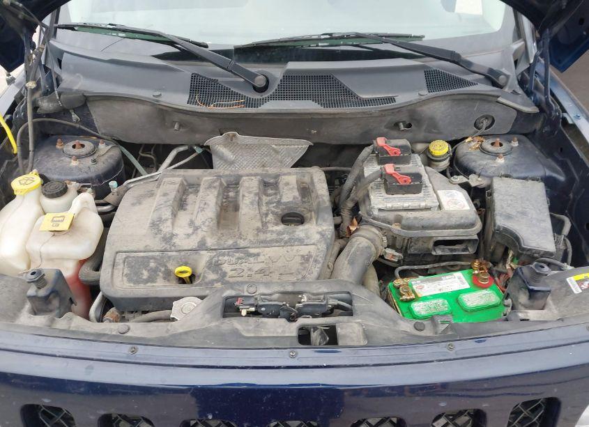 Photo 10 of 2014 Jeep Patriot LATITUDE (VIN 1C4NJRFB1ED540781)