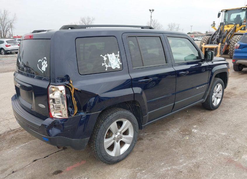 Photo 4 of 2014 Jeep Patriot LATITUDE (VIN 1C4NJRFB1ED540781)