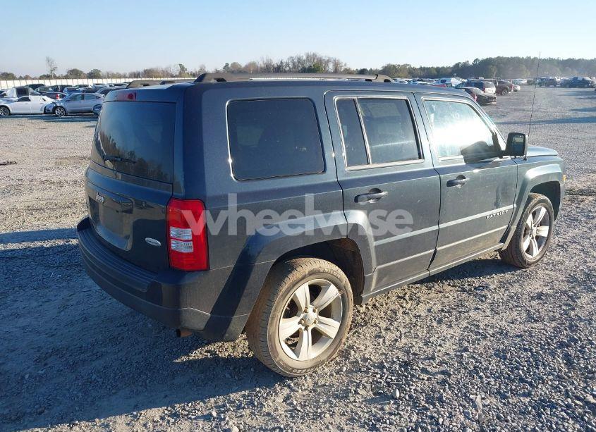 Photo 4 of 2014 Jeep Patriot LATITUDE (VIN 1C4NJRFB1ED670611)