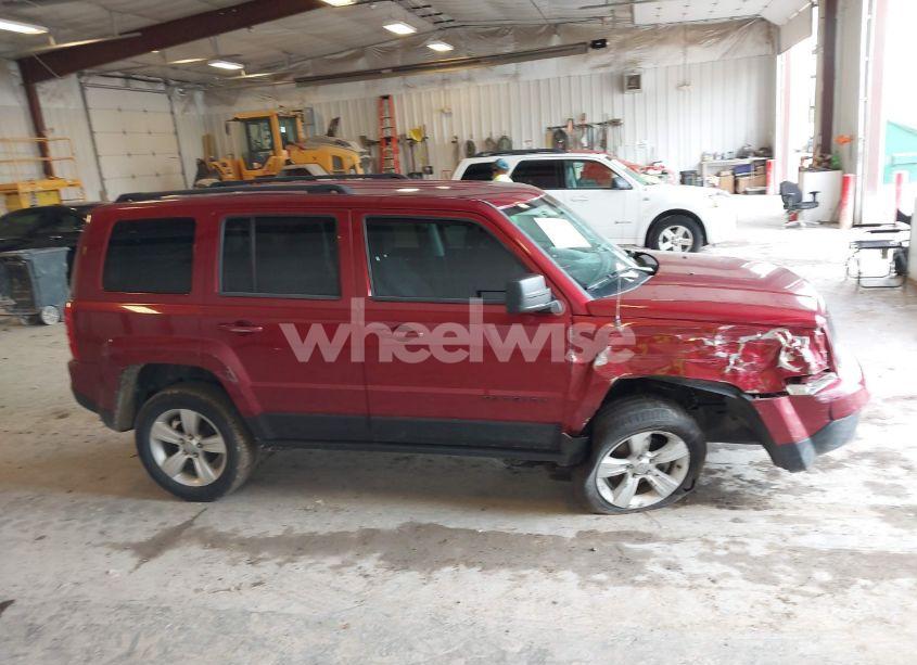 Photo 13 of 2014 Jeep Patriot LATITUDE (VIN 1C4NJRFB1ED713506)