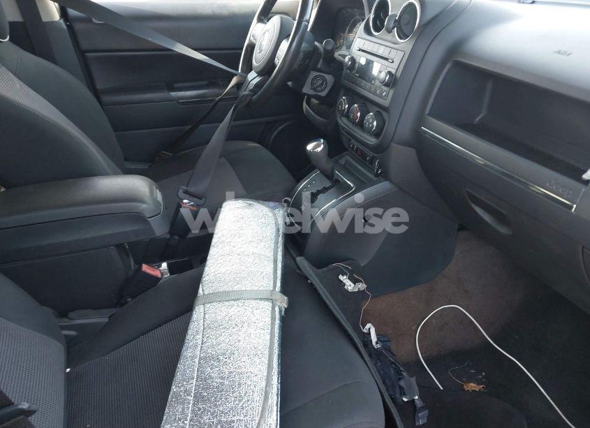 Photo 5 of 2014 Jeep Patriot LATITUDE (VIN 1C4NJRFB1ED761183)