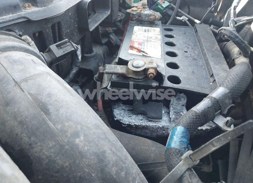 Photo 6 of 2014 Jeep Patriot LATITUDE (VIN 1C4NJRFB1ED761183)