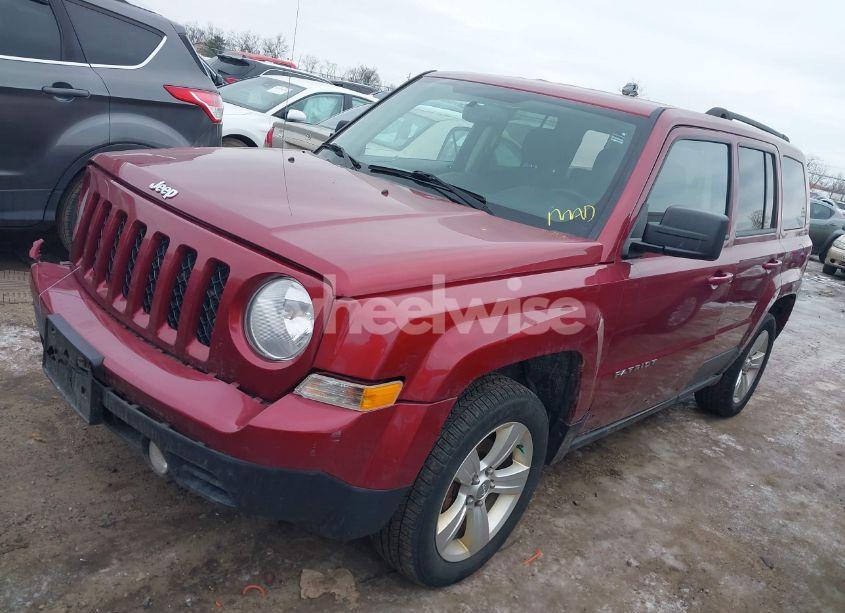 Photo 2 of 2014 Jeep Patriot LATITUDE (VIN 1C4NJRFB1ED810754)