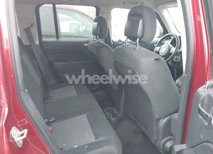 Photo 8 of 2014 Jeep Patriot LATITUDE (VIN 1C4NJRFB1ED810754)