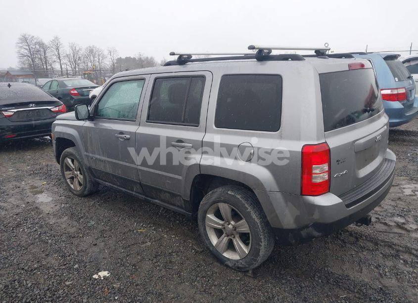 Photo 3 of 2014 Jeep Patriot LATITUDE (VIN 1C4NJRFB1ED898267)