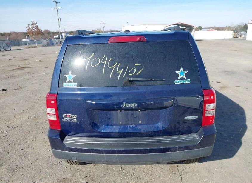 Photo 16 of 2014 Jeep Patriot LATITUDE (VIN 1C4NJRFB1ED910918)