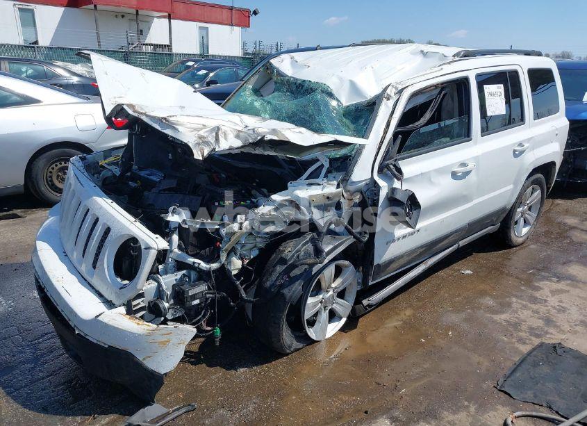 Photo 2 of 2015 Jeep Patriot LATITUDE (VIN 1C4NJRFB1FD292517)