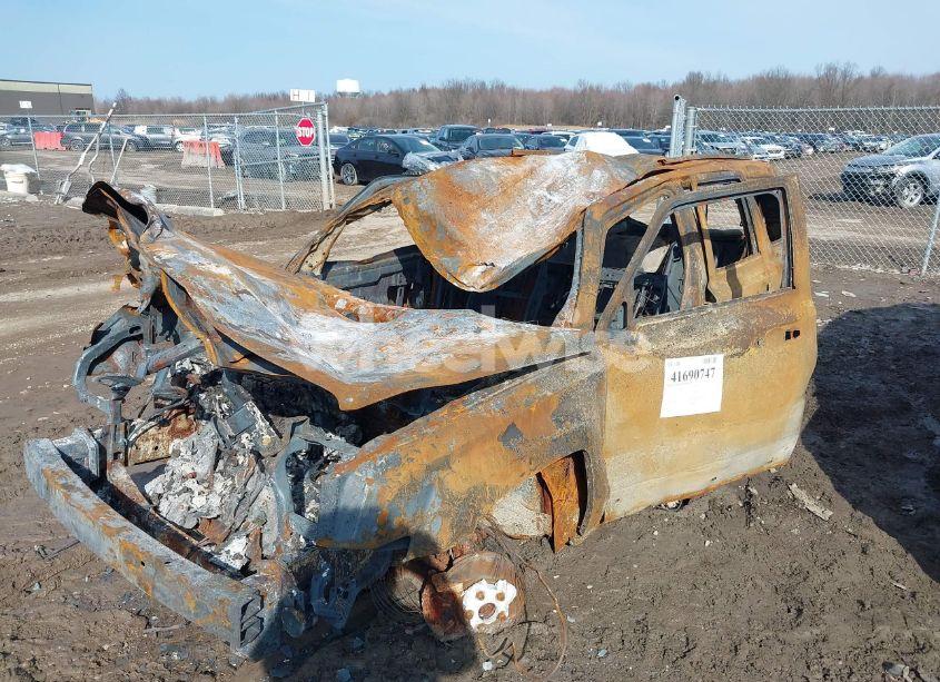 Photo 6 of 2015 Jeep Patriot LATITUDE (VIN 1C4NJRFB1FD303788)