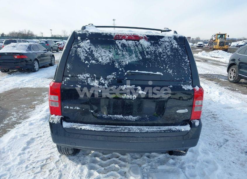 Photo 16 of 2015 Jeep Patriot LATITUDE (VIN 1C4NJRFB1FD376238)