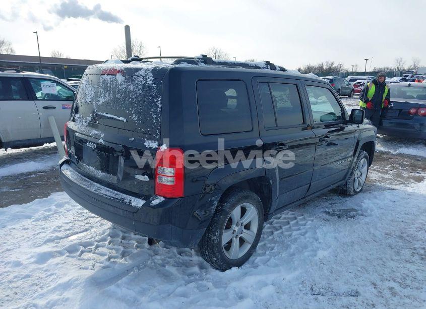 Photo 4 of 2015 Jeep Patriot LATITUDE (VIN 1C4NJRFB1FD376238)