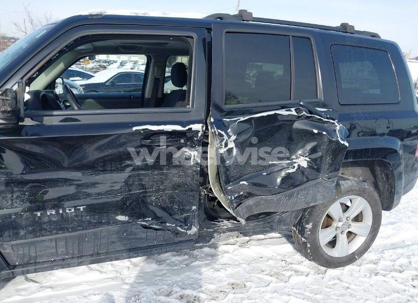 Photo 6 of 2015 Jeep Patriot LATITUDE (VIN 1C4NJRFB1FD376238)