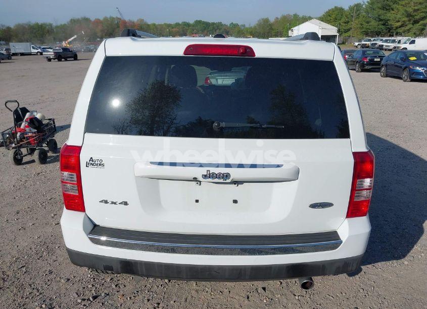 Photo 16 of 2016 Jeep Patriot HIGH ALTITUDE EDITION (VIN 1C4NJRFB1GD511204)