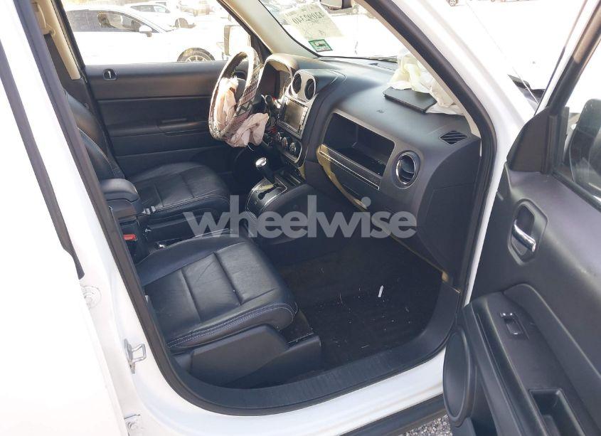 Photo 5 of 2016 Jeep Patriot HIGH ALTITUDE EDITION (VIN 1C4NJRFB1GD511204)