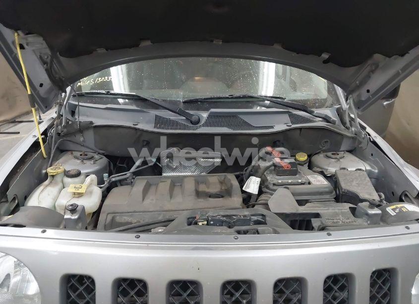 Photo 10 of 2016 Jeep Patriot HIGH ALTITUDE EDITION (VIN 1C4NJRFB1GD545515)