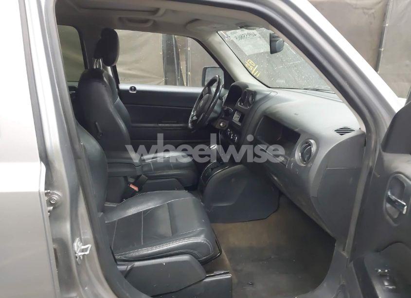 Photo 5 of 2016 Jeep Patriot HIGH ALTITUDE EDITION (VIN 1C4NJRFB1GD545515)