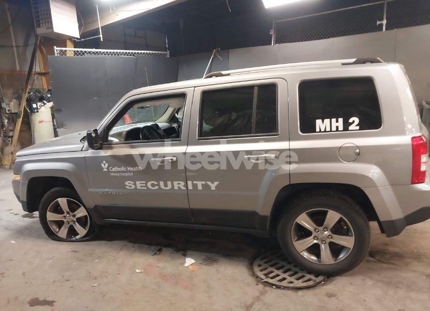 Photo 14 of 2016 Jeep Patriot HIGH ALTITUDE EDITION (VIN 1C4NJRFB1GD805427)