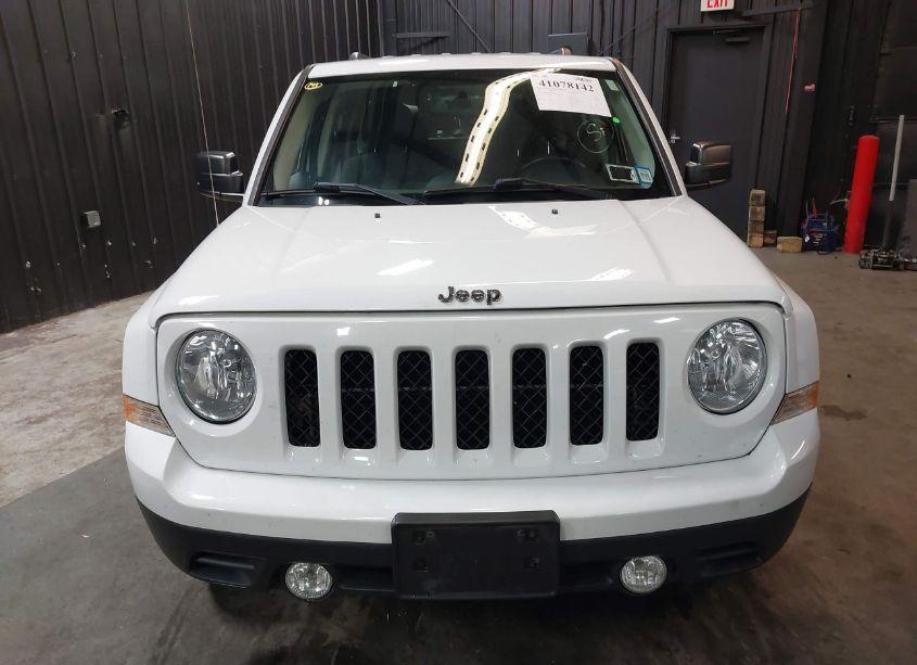 Photo 13 of 2017 Jeep Patriot LATITUDE 4X4 (VIN 1C4NJRFB1HD162627)