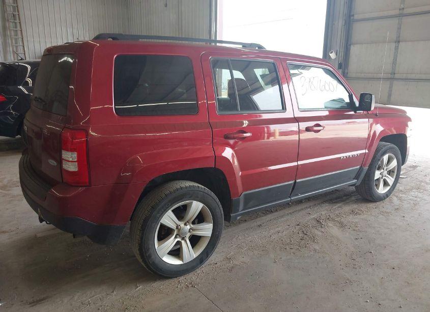 Photo 4 of 2017 Jeep Patriot LATITUDE 4X4 (VIN 1C4NJRFB1HD175085)