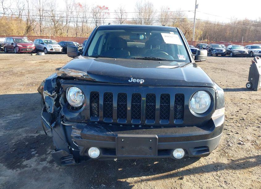 Photo 12 of 2012 Jeep Patriot LATITUDE (VIN 1C4NJRFB2CD564083)