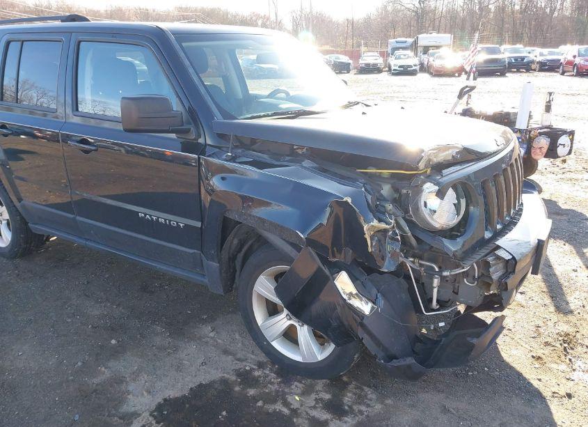 Photo 6 of 2012 Jeep Patriot LATITUDE (VIN 1C4NJRFB2CD564083)
