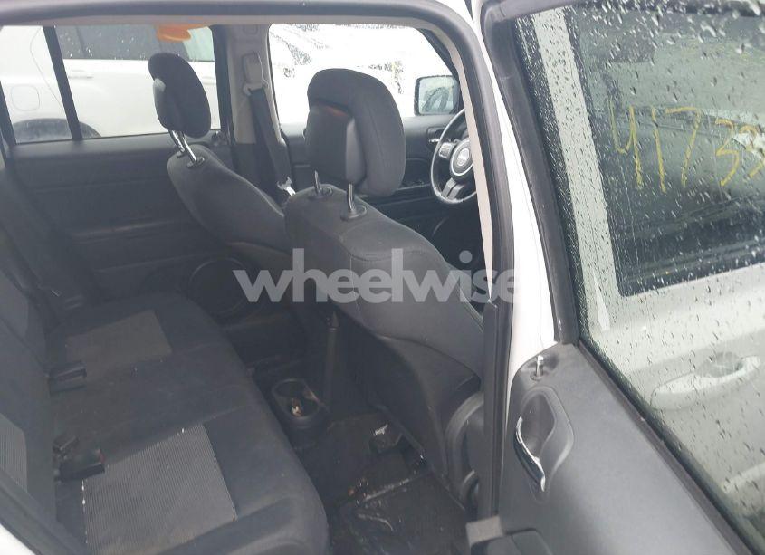 Photo 8 of 2013 Jeep Patriot LATITUDE (VIN 1C4NJRFB2DD129114)