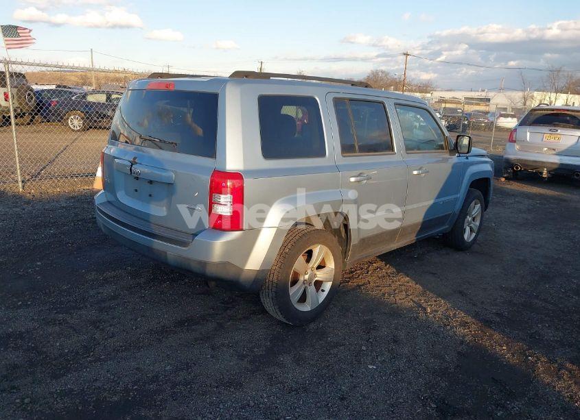 Photo 4 of 2013 Jeep Patriot LATITUDE (VIN 1C4NJRFB2DD279918)