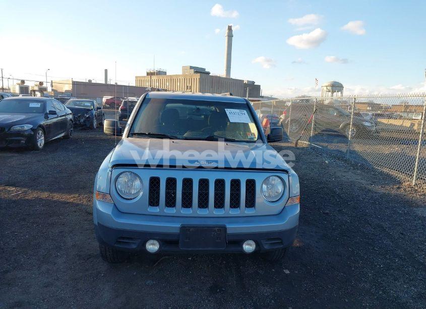 Photo 6 of 2013 Jeep Patriot LATITUDE (VIN 1C4NJRFB2DD279918)