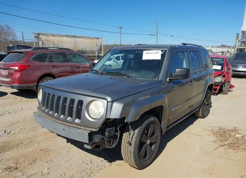 Photo 2 of 2014 Jeep Patriot LATITUDE (VIN 1C4NJRFB2ED629646)