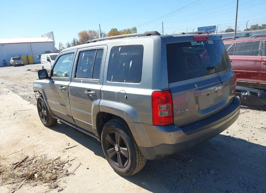 Photo 3 of 2014 Jeep Patriot LATITUDE (VIN 1C4NJRFB2ED629646)