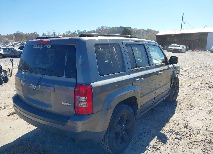 Photo 4 of 2014 Jeep Patriot LATITUDE (VIN 1C4NJRFB2ED629646)