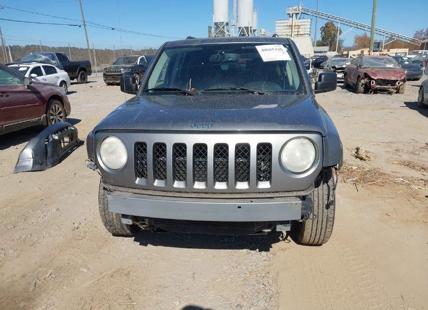 Photo 6 of 2014 Jeep Patriot LATITUDE (VIN 1C4NJRFB2ED629646)