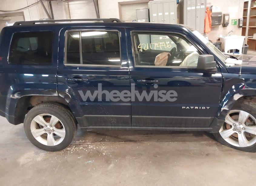 Photo 13 of 2014 Jeep Patriot LATITUDE (VIN 1C4NJRFB2ED693945)