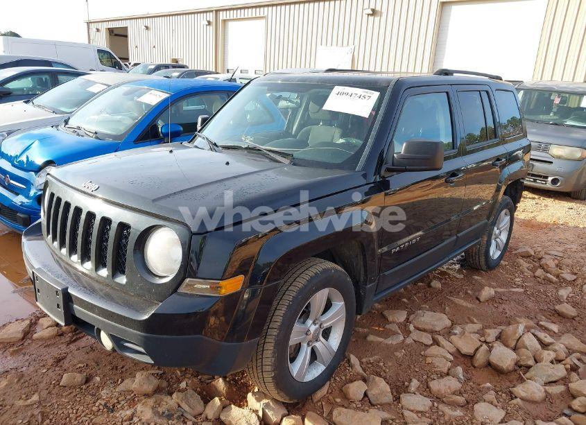 Photo 2 of 2014 Jeep Patriot LATITUDE (VIN 1C4NJRFB2ED761449)