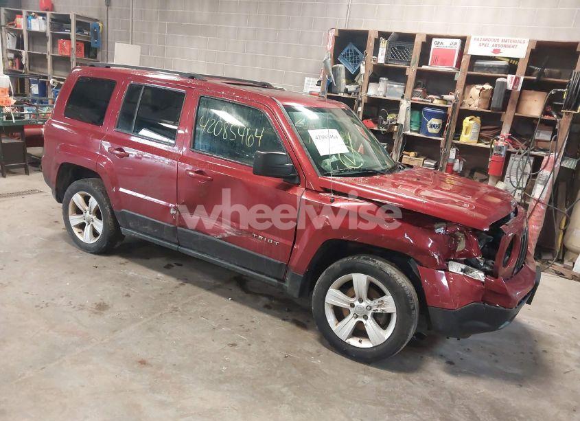 2014 Jeep Patriot LATITUDE (VIN 1C4NJRFB2ED884653) main photo