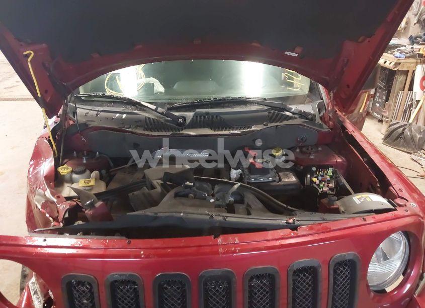Photo 10 of 2014 Jeep Patriot LATITUDE (VIN 1C4NJRFB2ED884653)