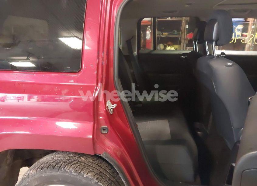 Photo 8 of 2014 Jeep Patriot LATITUDE (VIN 1C4NJRFB2ED884653)